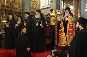 Патриарх Феодор II на совещании "неопентархии". Стамбул, 2011 г.